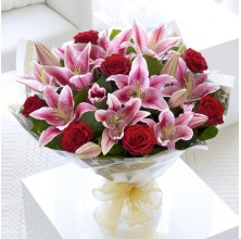 lily bouquet regalosapinas.com